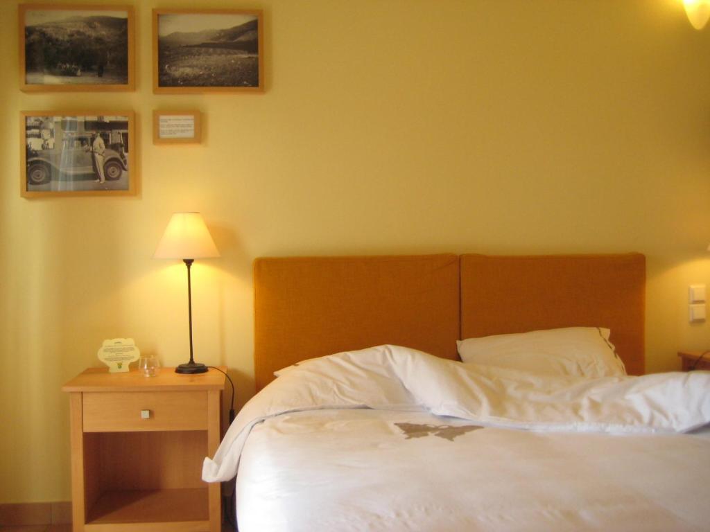 Eleonas Hotel Ровиес Екстериор снимка
